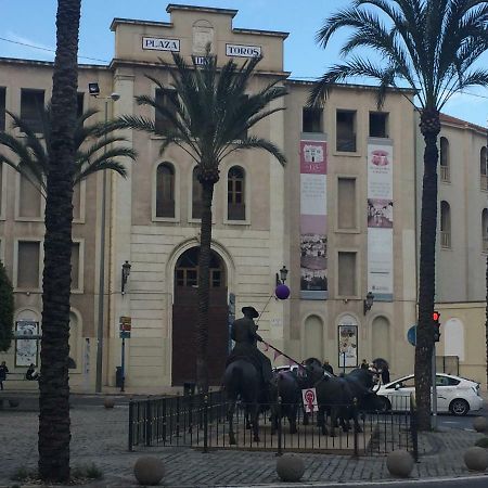 Centre Apartment Near Plaza De Toros Alicante Exteriér fotografie